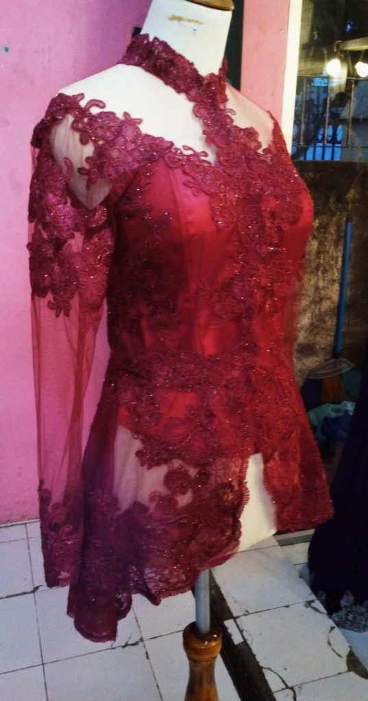 kebaya peplum