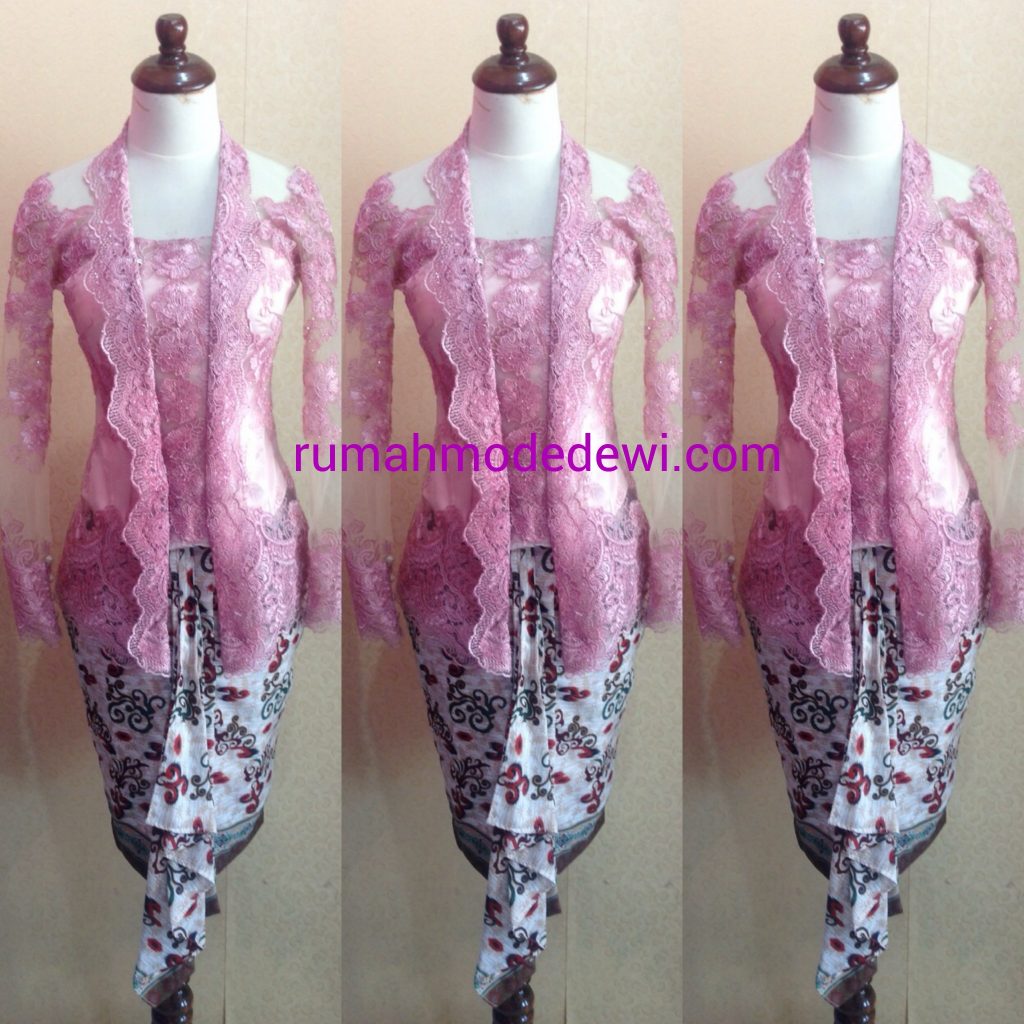 Kebaya Kartini Pink Dengan Rok Syabo