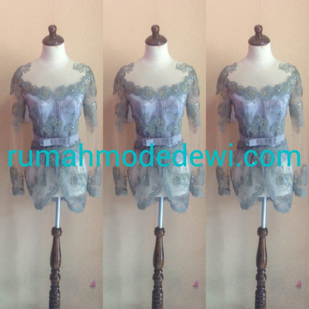 Kebaya Abu Abu Kerah Lebar Belt Pita kecil