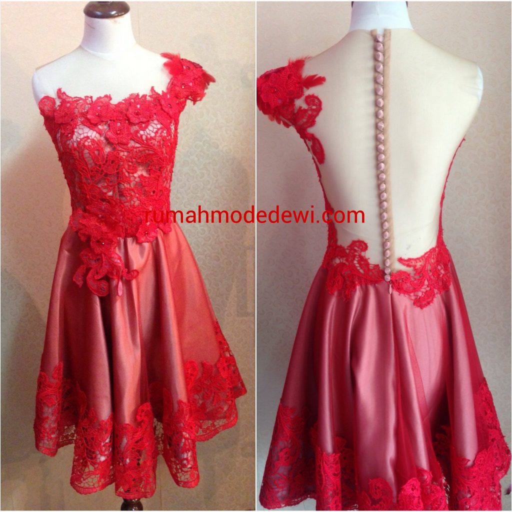 Dress Prada Merah Punggung Backless