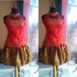 Kebaya Cute Warna Merah Dengan Rok Mini