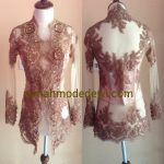 Kebaya Krem Kecoklatan Dengan Beff