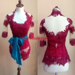 Kebaya Merah Maroon Dengan Obi Selendang Tosca